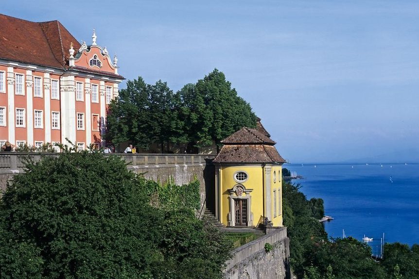 photo: Staatliche Schlösser und Gärten Baden-Württemberg, Arnim Weischer Exterior of the teahouse